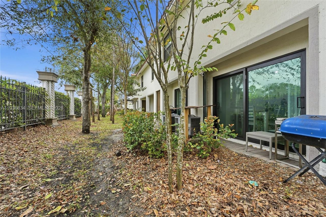 5059 Genove Pl , Riviera Beach, FL 33410 Photo