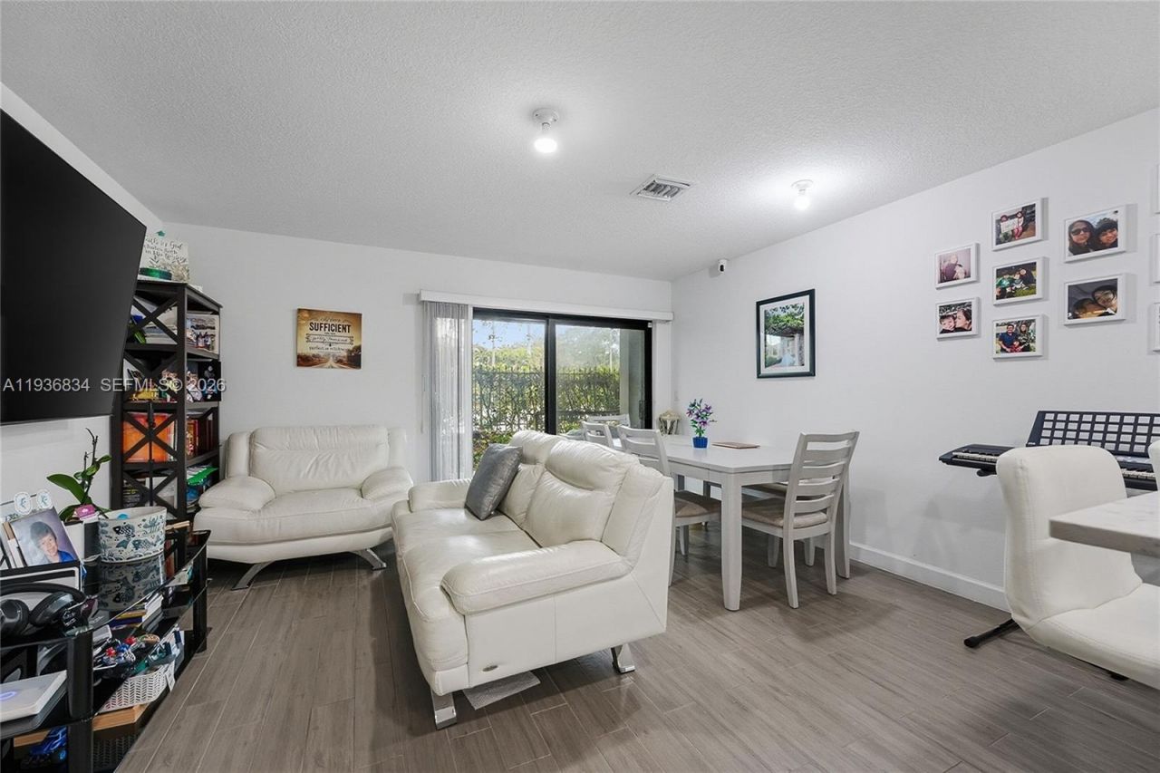 5059 Genove Pl , Riviera Beach, FL 33410 Photo