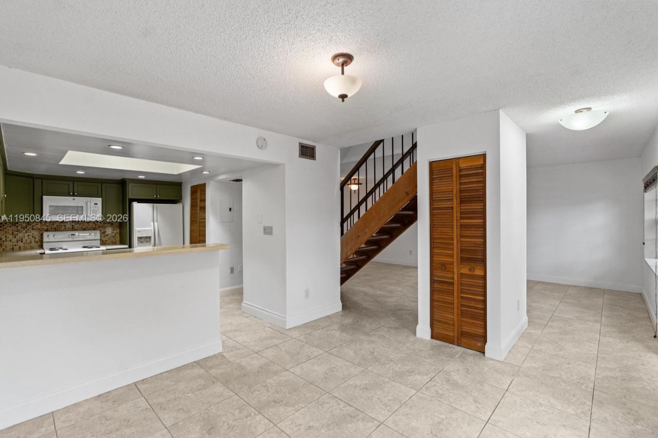 7064 SW 114th Pl, Unit B, Miami, FL 33173 Photo