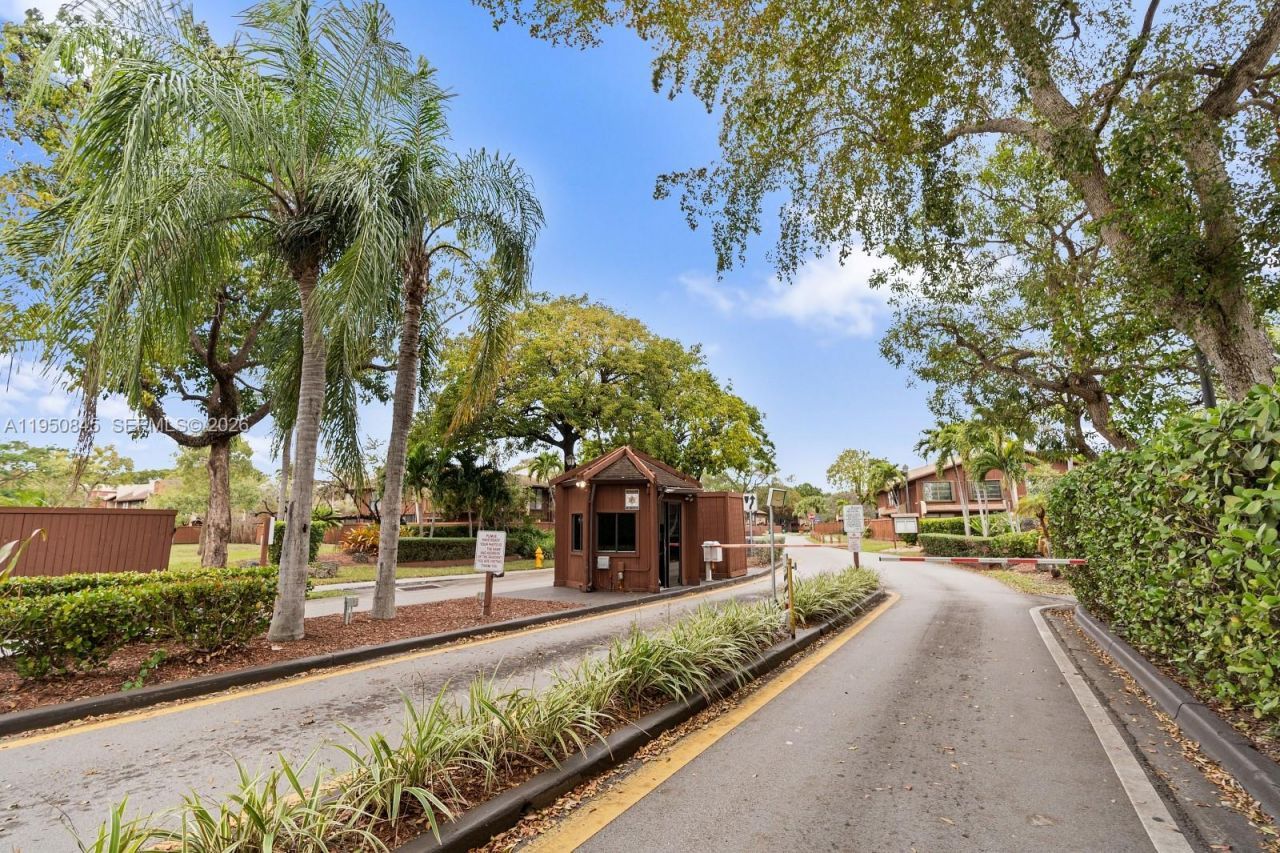 7064 SW 114th Pl, Unit B, Miami, FL 33173 Photo