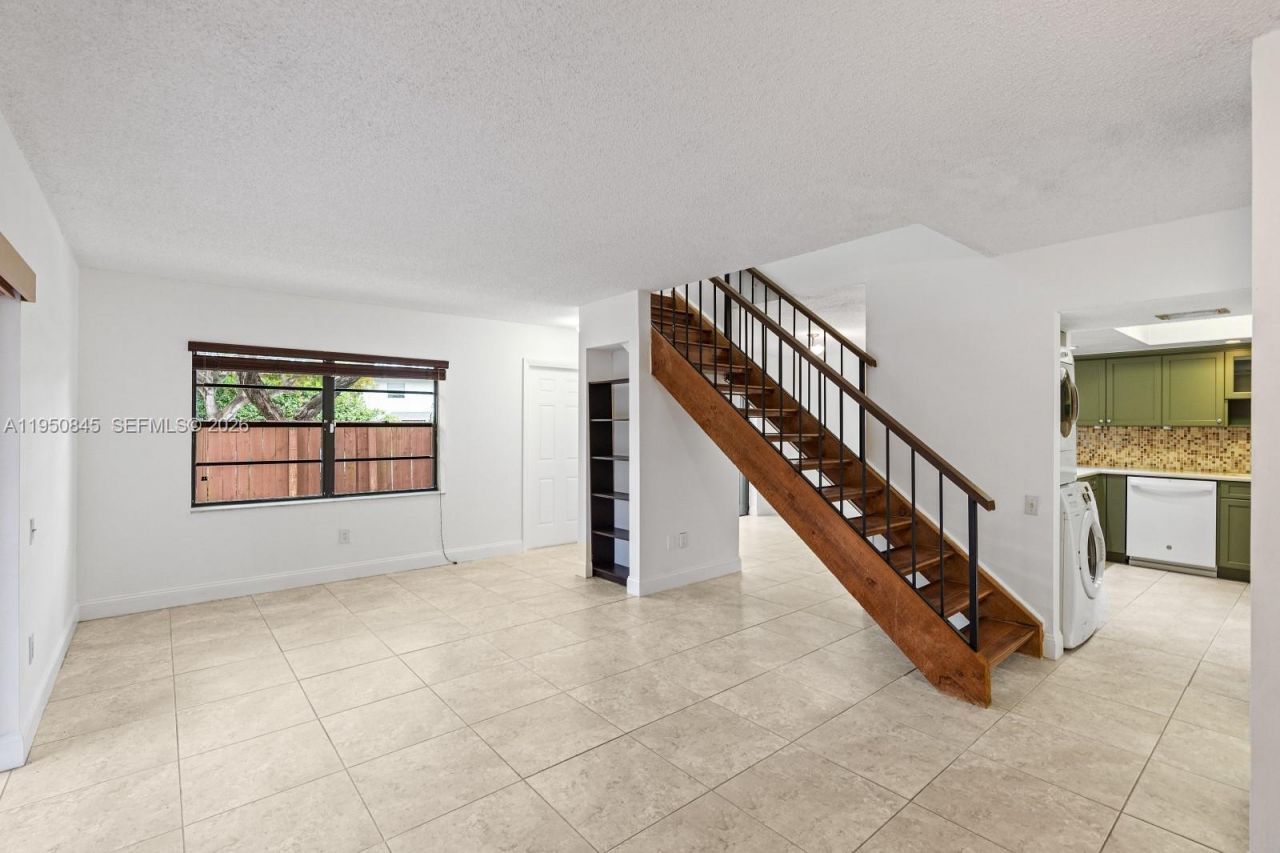 7064 SW 114th Pl, Unit B, Miami, FL 33173 Photo