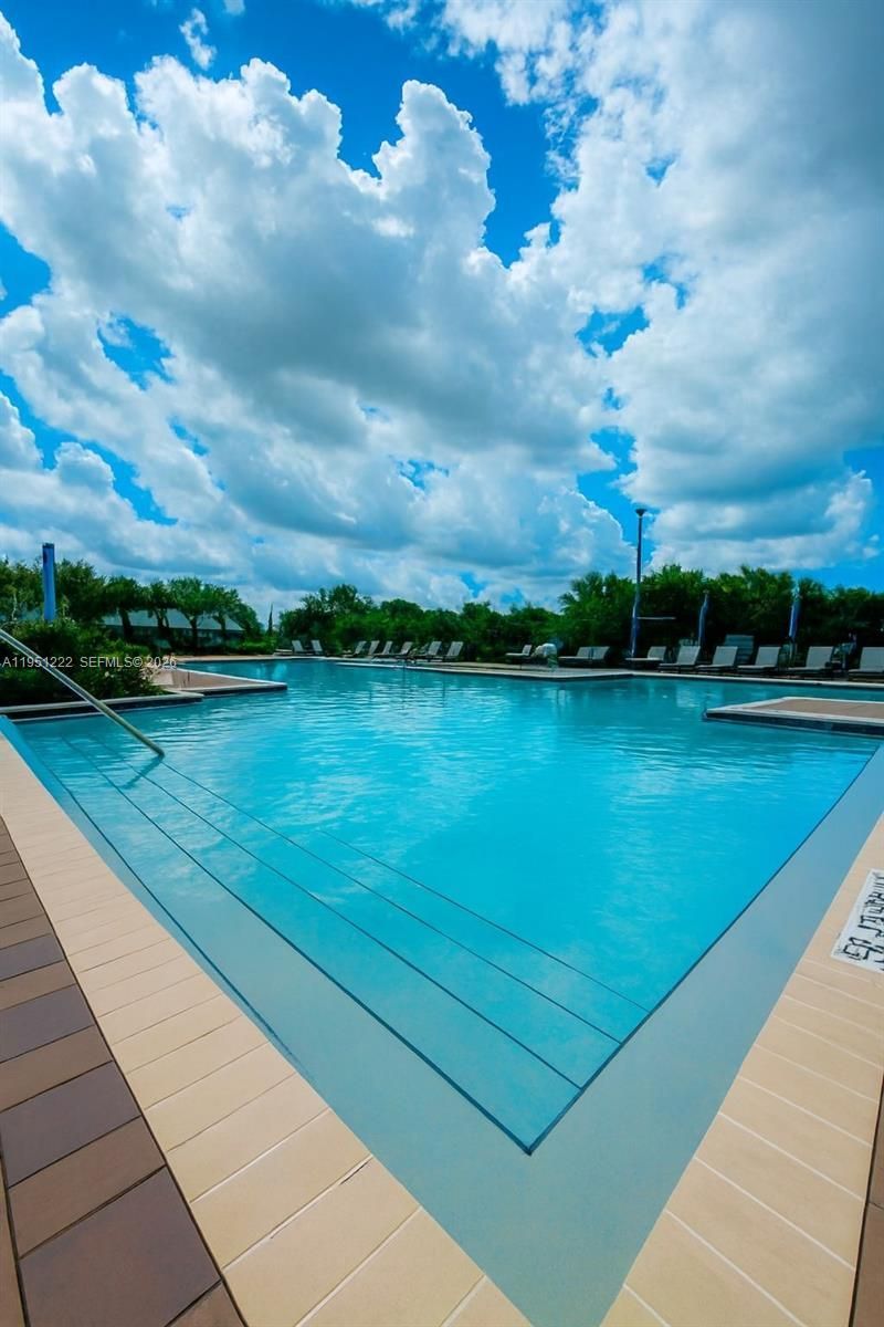 12727 NW 23rd Pl, Miami, FL 33167 Photo