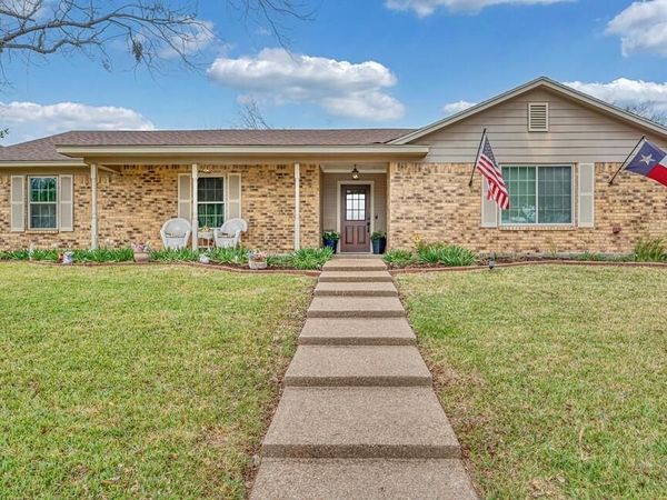 1065 Dendron Drive, Hewitt, TX 76643