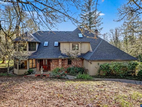 1755 NW Lewisburg Av, Corvallis, OR 97330