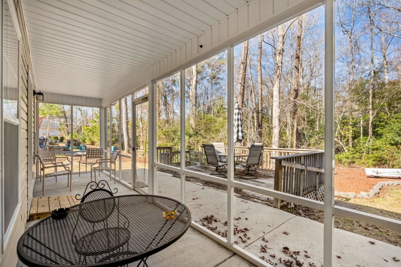 128 Devonbrook Pl. Photo 17