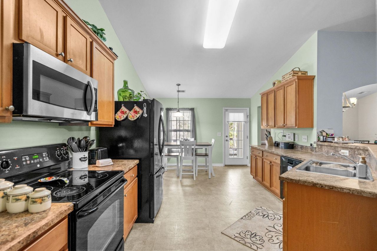 128 Devonbrook Pl. Photo 8