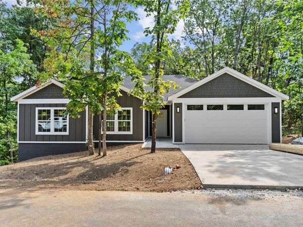 32 Dumfries Drive, Bella Vista, AR 72715