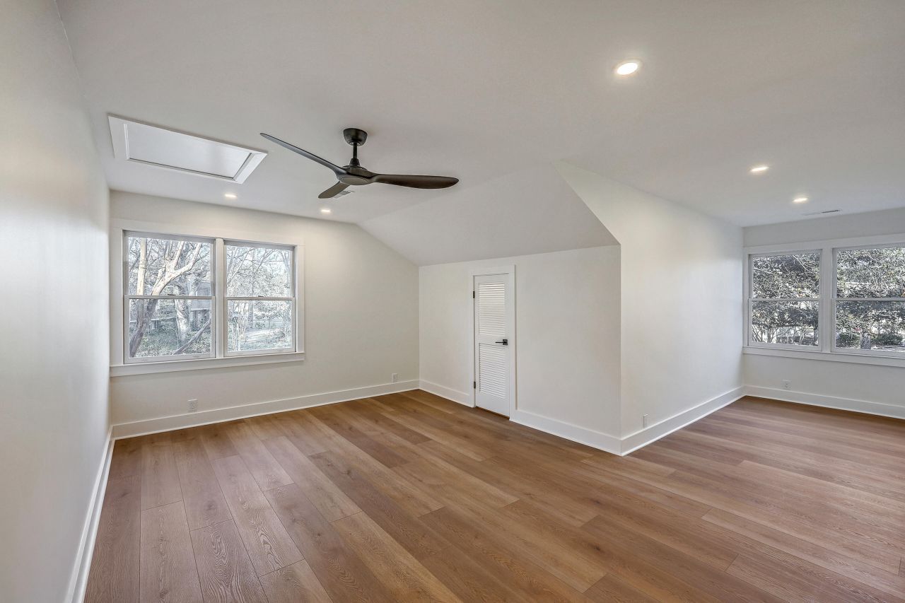 15 Windsor Drive Photo 29