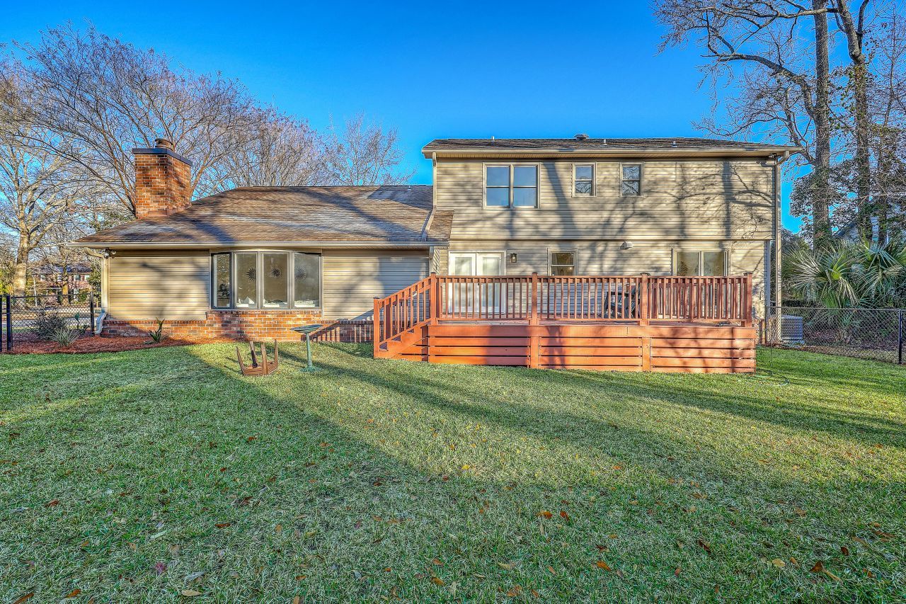 15 Windsor Drive Photo 41