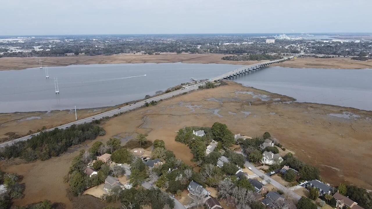 15 Windsor Drive Photo 46