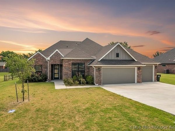 709 N 24th Street, Collinsville, OK 74021