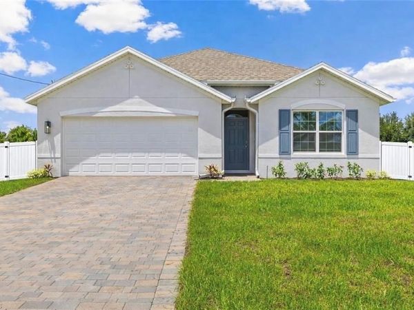 3021 N Lakewood RD, LABELLE, FL 33935