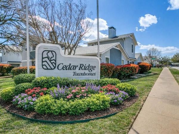 623 Ridgeline Drive, Hurst, TX 76053