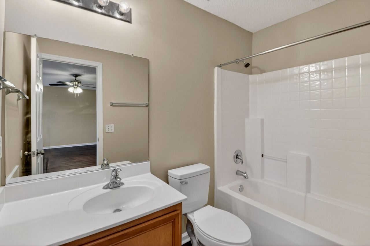 96 Blue Jasmine Lane Photo 15