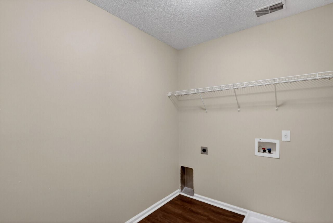 96 Blue Jasmine Lane Photo 17