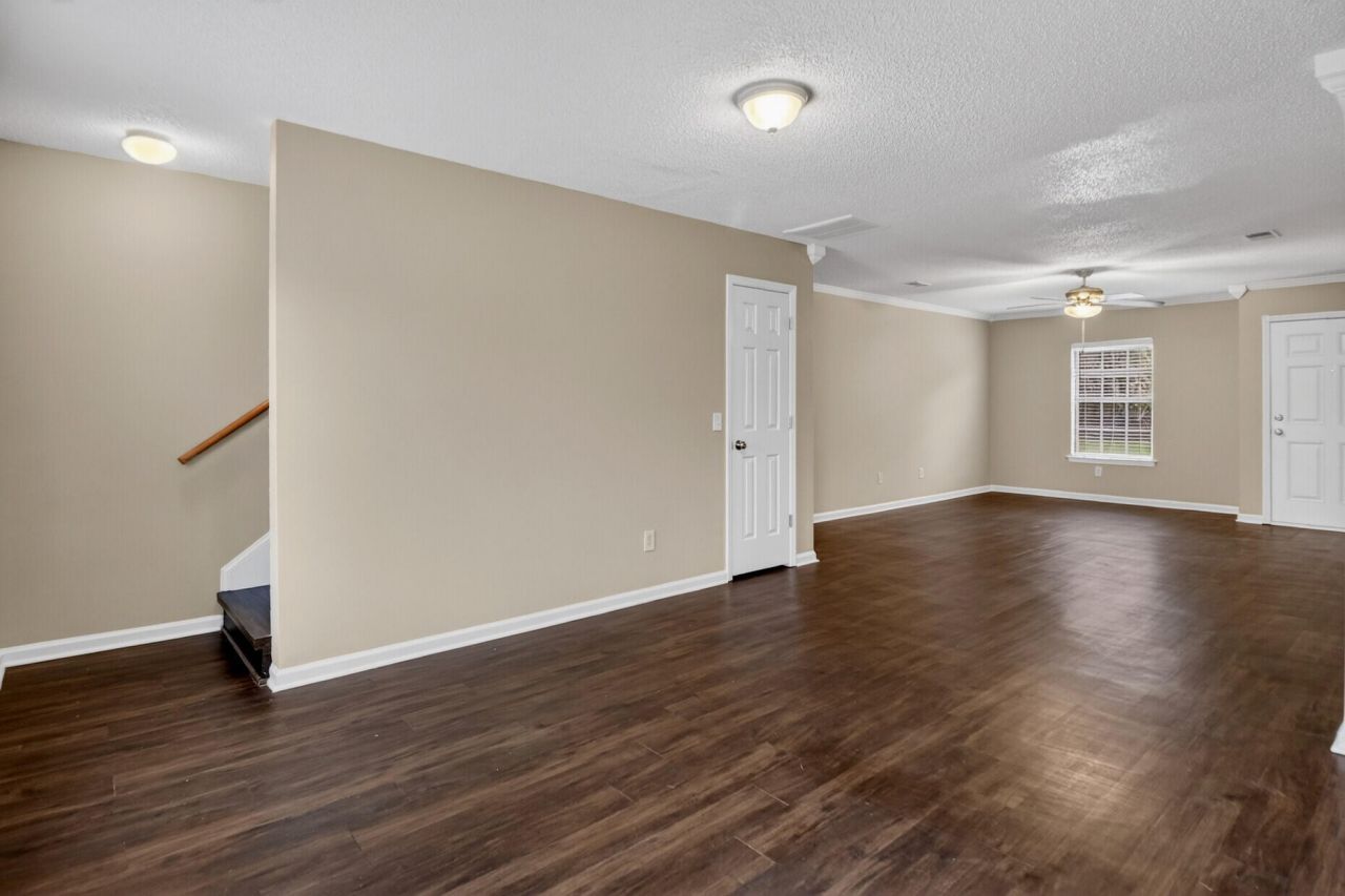 96 Blue Jasmine Lane Photo 5