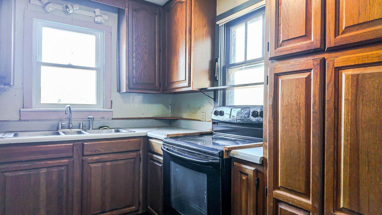 970 Groomstown Road Photo 12