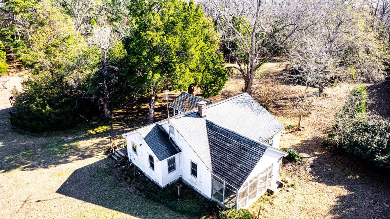 970 Groomstown Road Photo 2