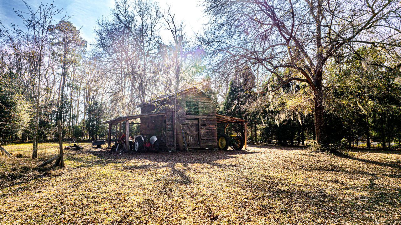 970 Groomstown Road Photo 4