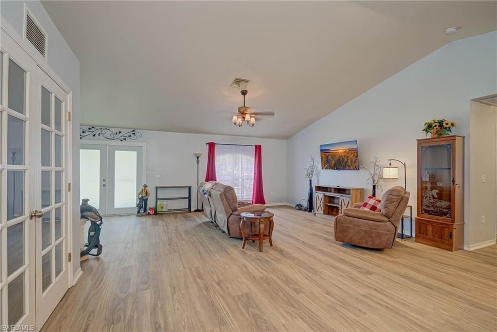 2506 E 23rd St, Alva, FL 33920 Photo