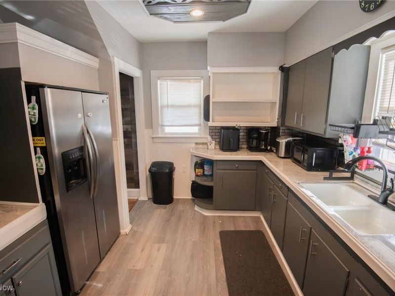 151 Regent Street, Campbell, OH 44405 Photo 5