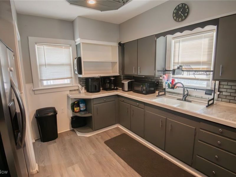 151 Regent Street, Campbell, OH 44405 Photo 6