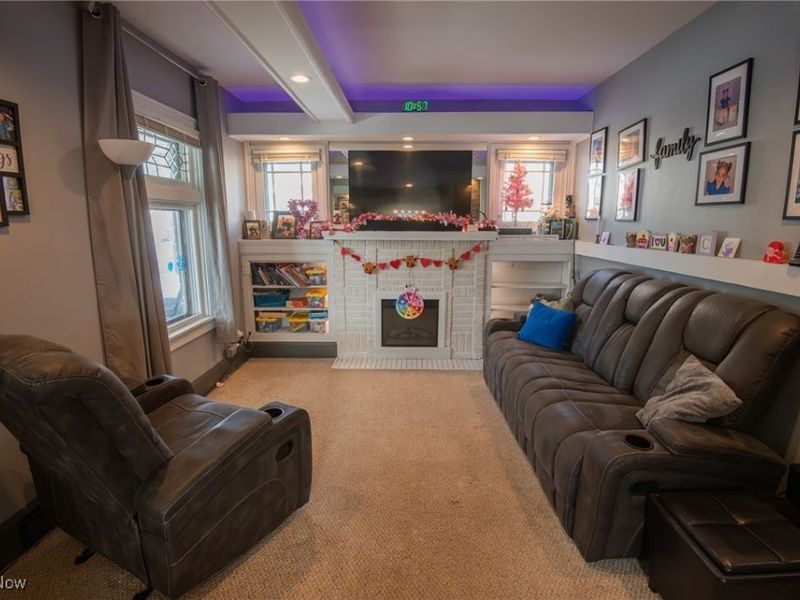 151 Regent Street, Campbell, OH 44405 Photo 7