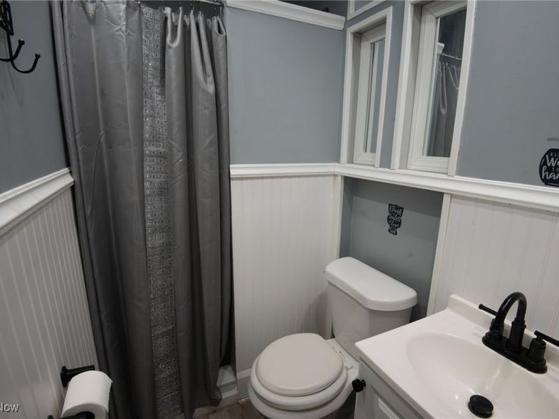 151 Regent Street, Campbell, OH 44405 Photo 9