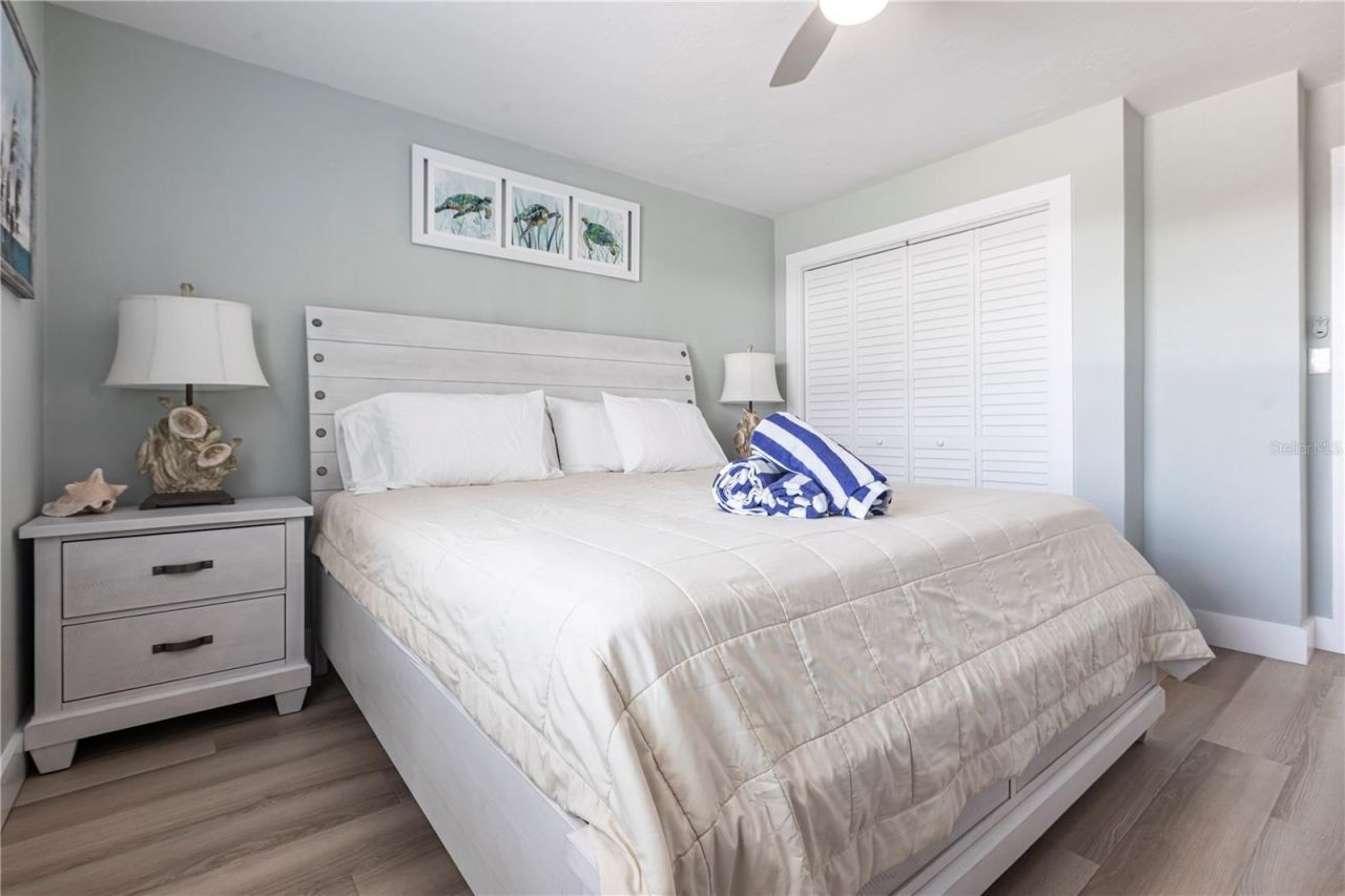 6020 Midnight Pass Road, Unit 35, Sarasota, FL 34242 Photo