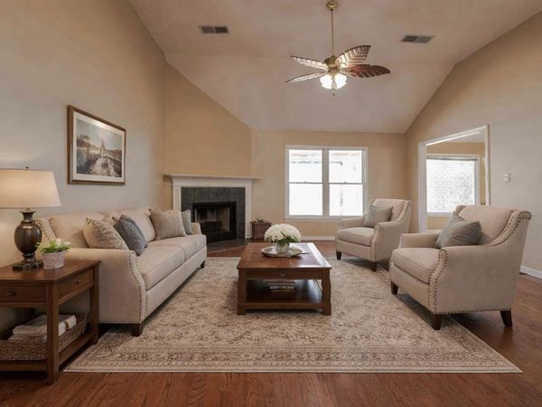 8594 TIMBER CREEK DR, Memphis, TN 38018