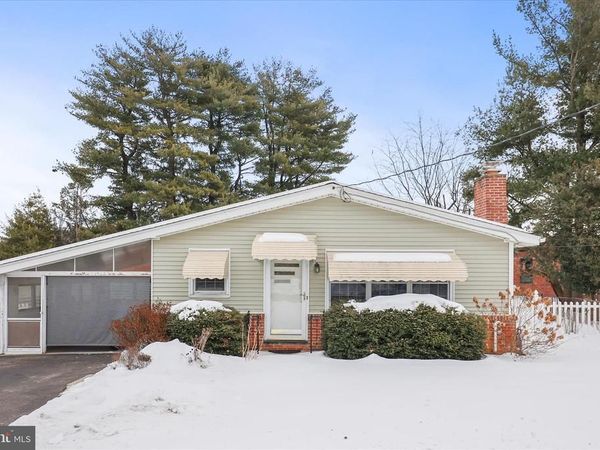 2005 SANDALWOOD COURT, YORK, PA 17404