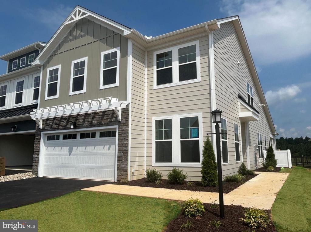 464 Bayberry Lane, Zion Crossroads, VA 22942 Main Photo