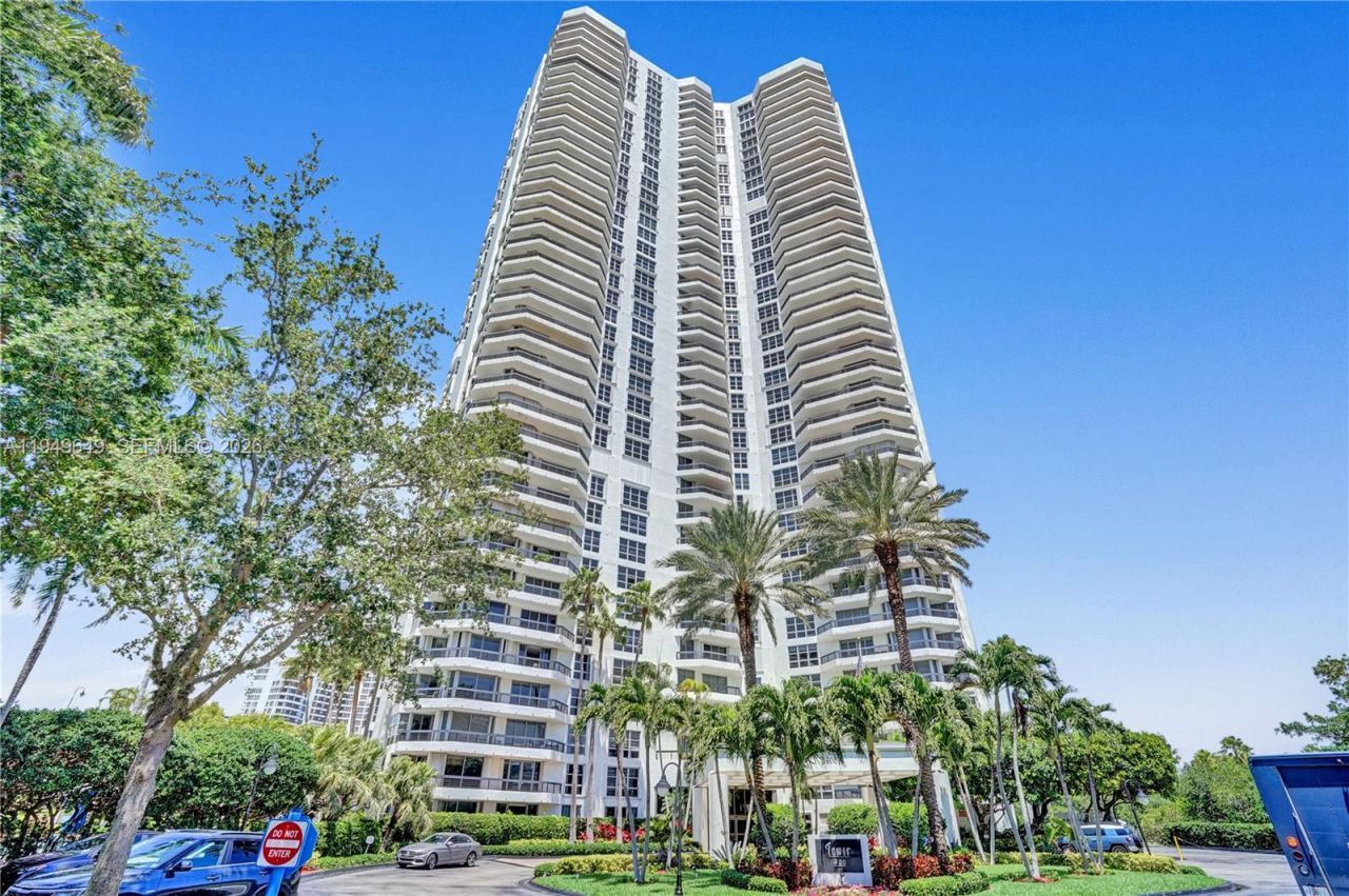 3500 Mystic Pointe Dr , Unit 3601, Aventura, FL 33180 Photo