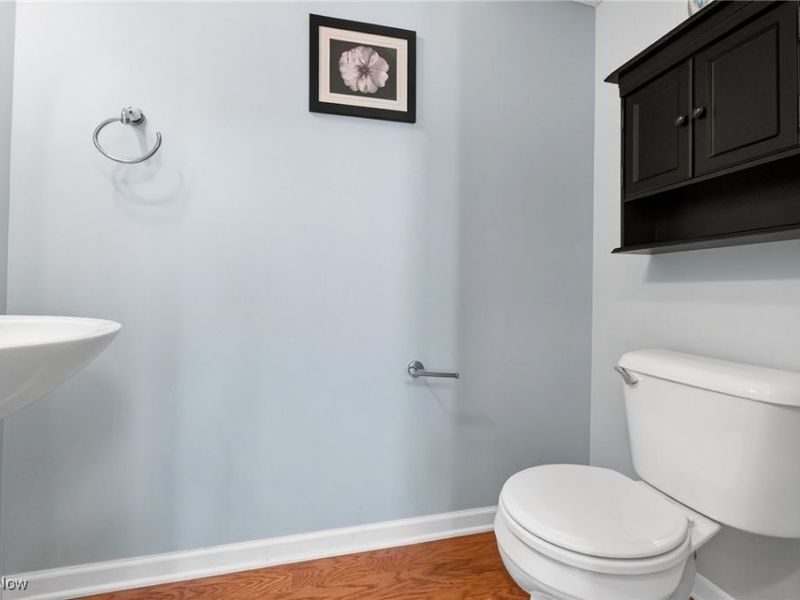 300 Lakewick Lane, Willowick, OH 44095 Photo 15