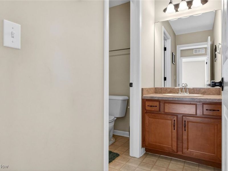 300 Lakewick Lane, Willowick, OH 44095 Photo 30