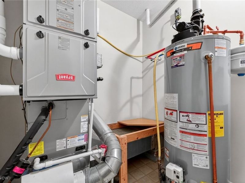 300 Lakewick Lane, Willowick, OH 44095 Photo 36