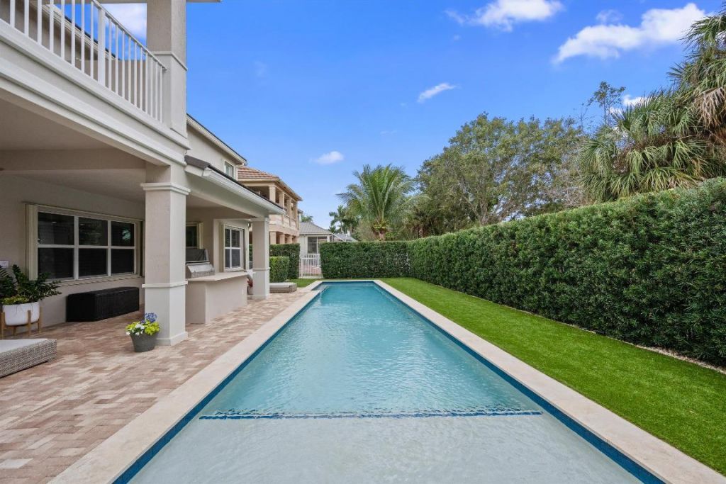 8181 Butler Greenwood Drive, West Palm Beach, FL 33411 Photo