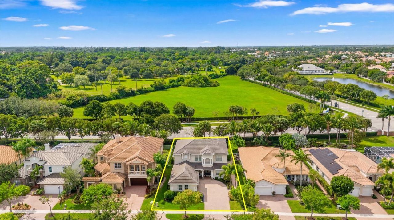 8181 Butler Greenwood Drive, West Palm Beach, FL 33411 Photo