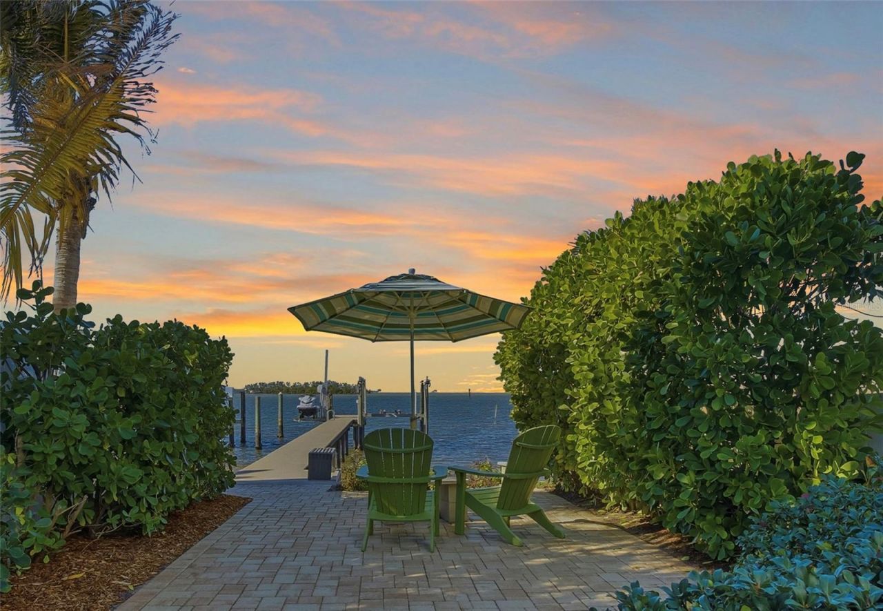 272 Shore Drive, Palm Harbor, FL 34683 Photo