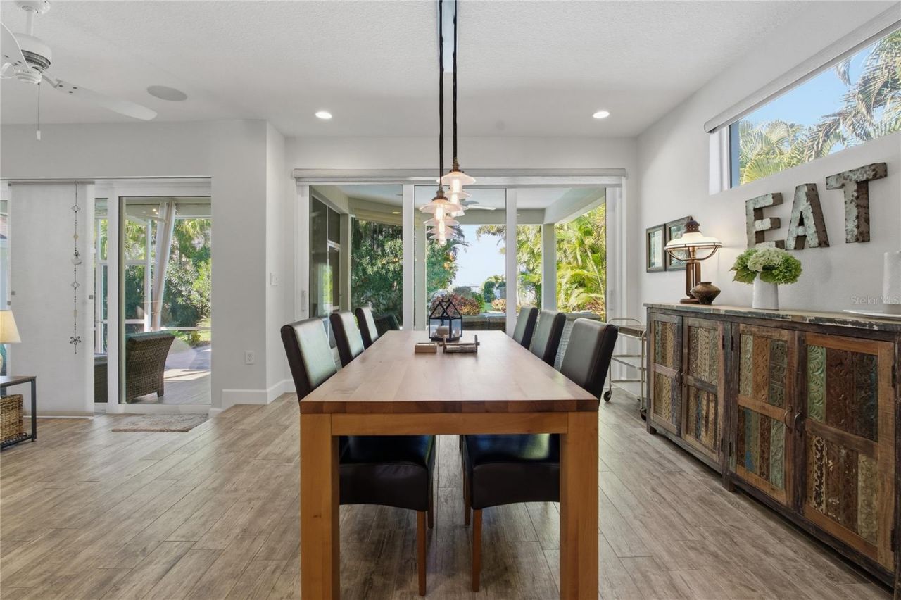 272 Shore Drive, Palm Harbor, FL 34683 Photo