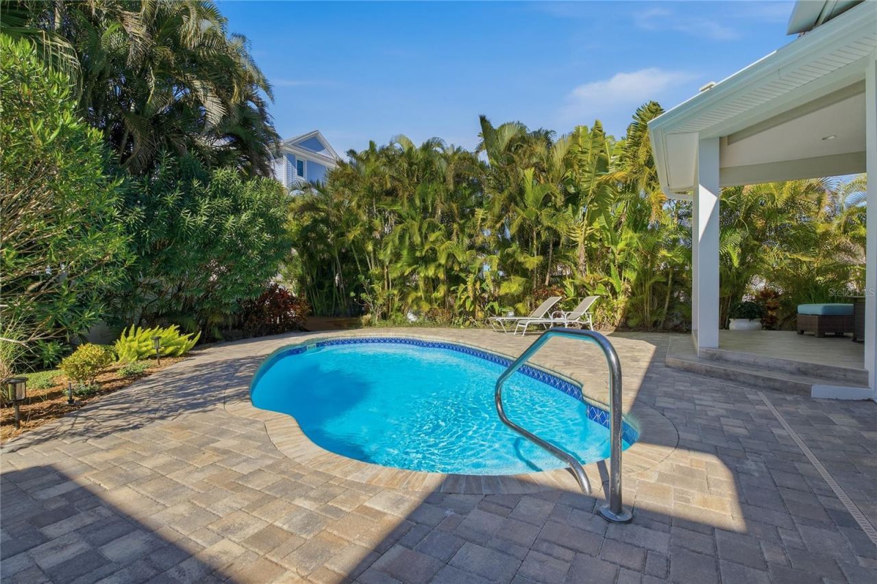 272 Shore Drive, Palm Harbor, FL 34683 Photo