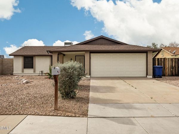 2016 N ARROWHEAD Drive, Chandler, AZ 85224