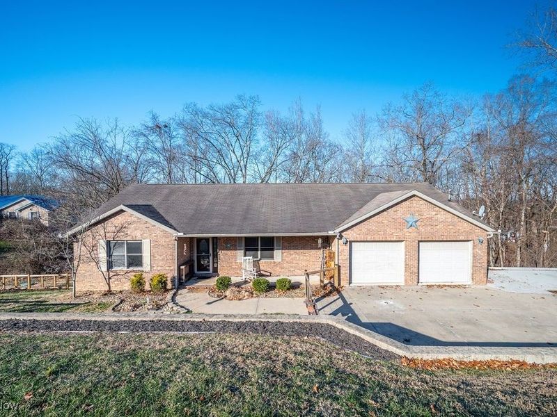 195 N Bruce Street, Little Hocking, OH 45742 Photo 1