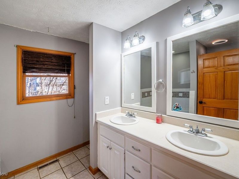 195 N Bruce Street, Little Hocking, OH 45742 Photo 14