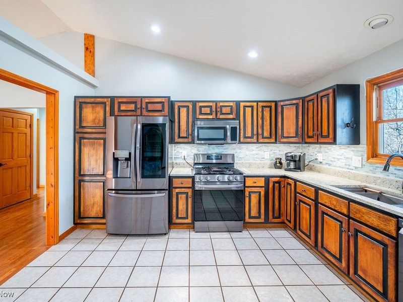 195 N Bruce Street, Little Hocking, OH 45742 Photo 7