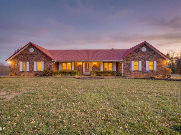 1137 Old Stage Road, Rogersville, TN 37857