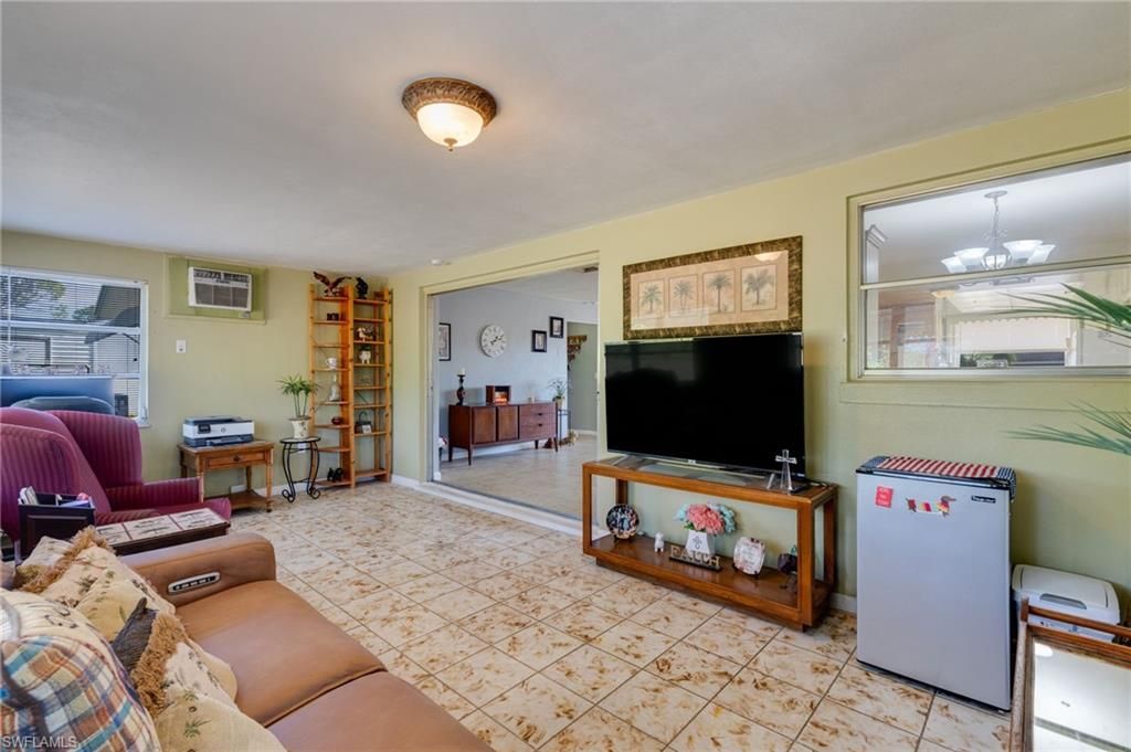 2367 Dover Ave, Fort Myers, FL 33907 Photo
