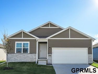 16326 Davidson Street, Bennington, NE 68007
