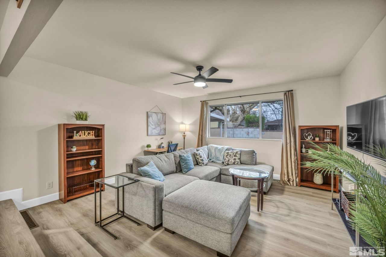 1490 Foster Drive, Reno, NV 89509 Photo