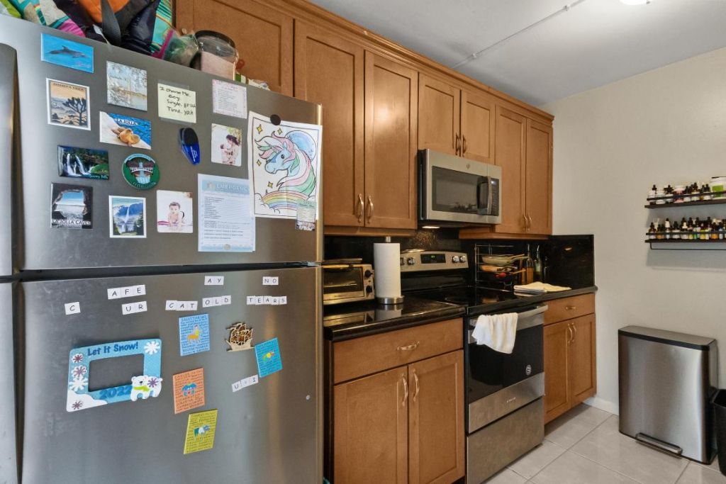 245 Charter Way, West Palm Beach, FL 33407 Photo